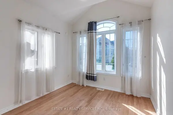 40 Balin CRES, Brampton, ON L6X 0V5