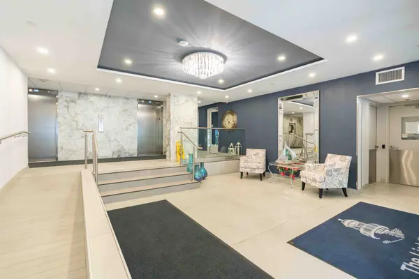 2263 Marine DR #503, Oakville, ON L6L 5K1