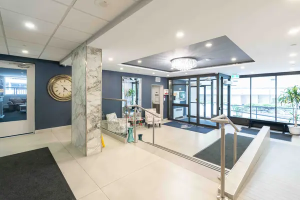 2263 Marine DR #503, Oakville, ON L6L 5K1