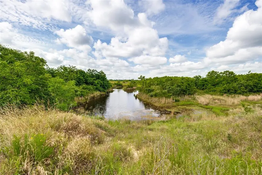 10092 W FM 1753, Savoy, TX 76479