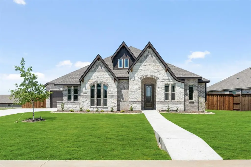 11633 Panther Drive, Godley, TX 76044