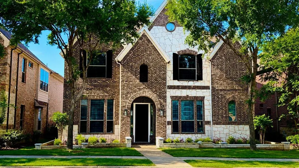 2246 Longview Road, Irving, TX 75063