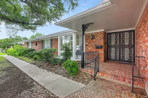 4213 Hildring Drive W, Fort Worth, TX 76109