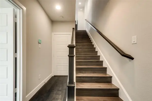 1190 Manacor Lane, Dallas, TX 75212