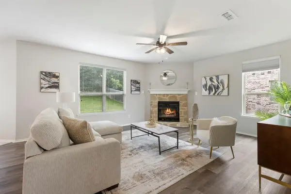1725 Crescent Oak Street, Wylie, TX 75098