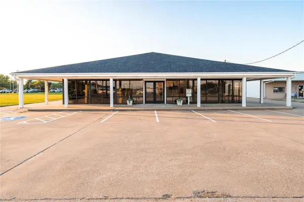 210 W Main Street #17, Gun Barrel City, TX 75156