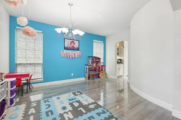 5012 Engleswood Trail, Lewisville, TX 75056