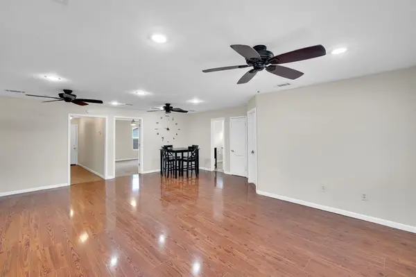205 W Latimer Street, Ennis, TX 75119