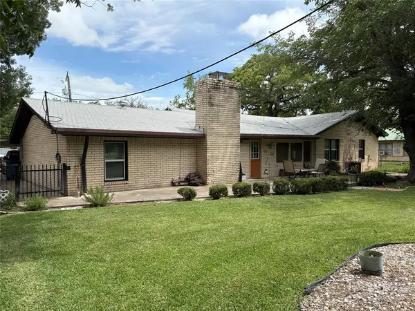 323 S Fisher Street, Gorman, TX 76454