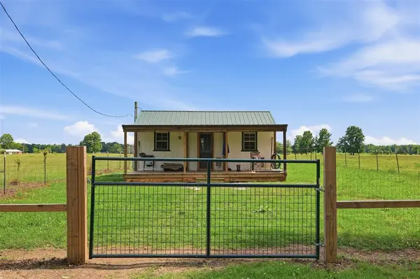 254 County Road 4129, New Boston, TX 75570