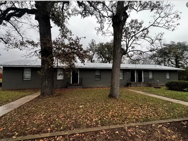 622 N Main Street, Grand Saline, TX 75140