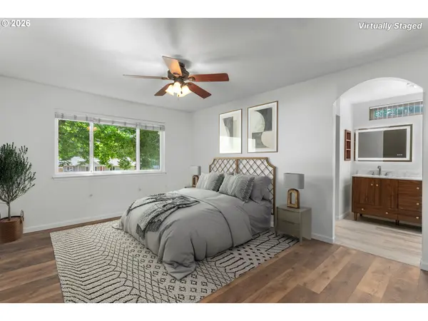 5225 JEAN RD #108, Lake Oswego, OR 97035