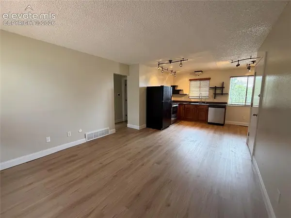 2959 Mesa RD #C, Colorado Springs, CO 80904
