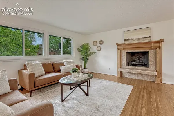 2301 Bedford LN, Colorado Springs, CO 80909