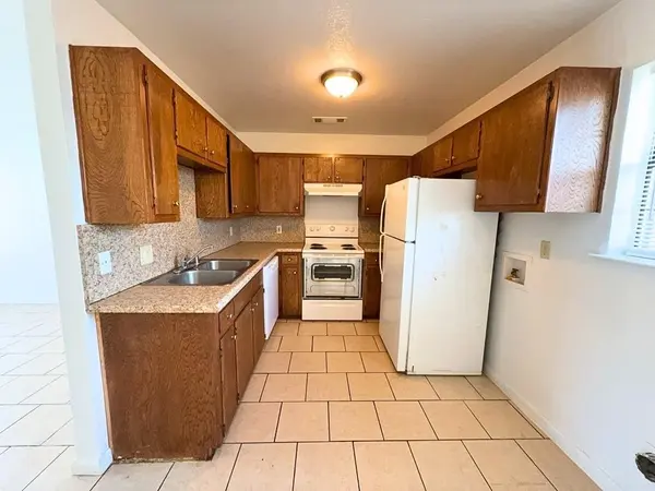 807 W Walnut Street #C4, Celina, TX 75009