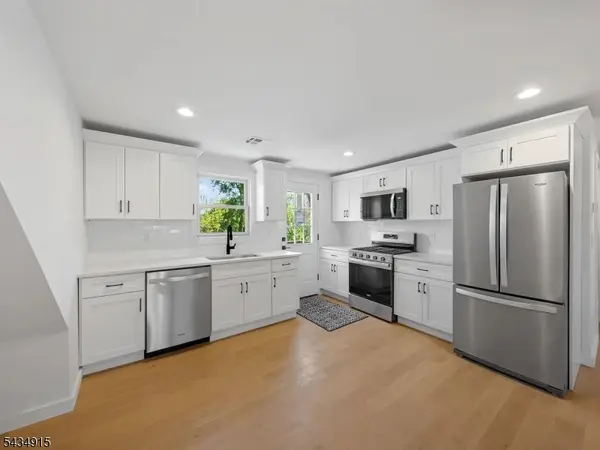 3 Meadow Rd #3, Edison Twp., NJ 08817