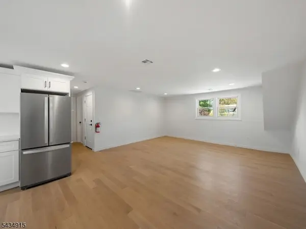 3 Meadow Rd #3, Edison Twp., NJ 08817