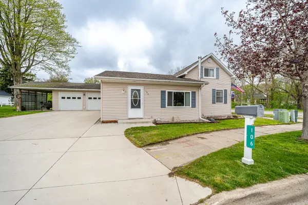 106 Park ST, Portland, MI 48875