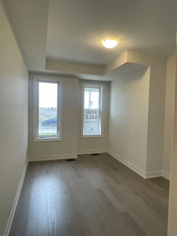 535 Vine Cliff BLVD, Markham, ON L6C 3N3