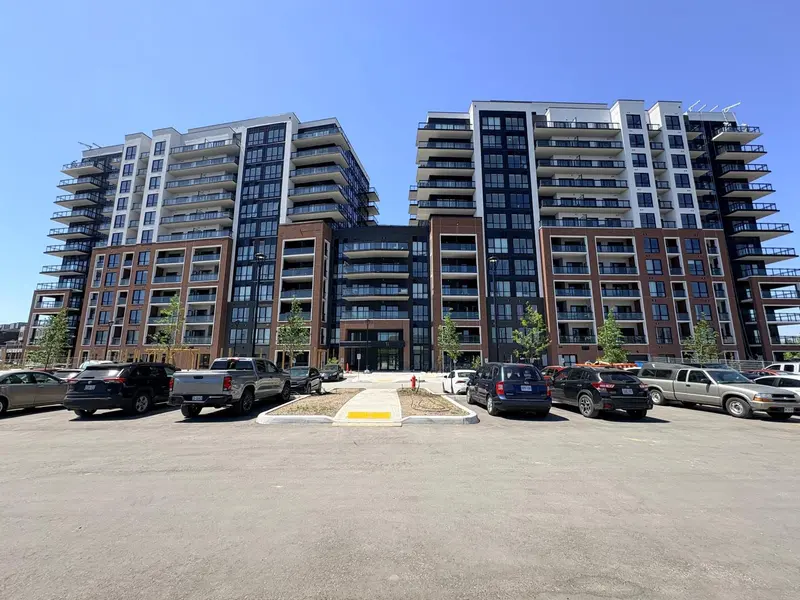 51 Clarington BLVD #907, Clarington, ON L1C 7J8