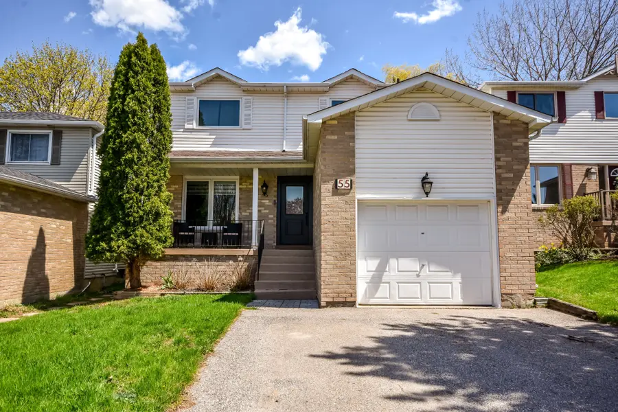 55 Moon DR, Barrie, ON L4N 7G8