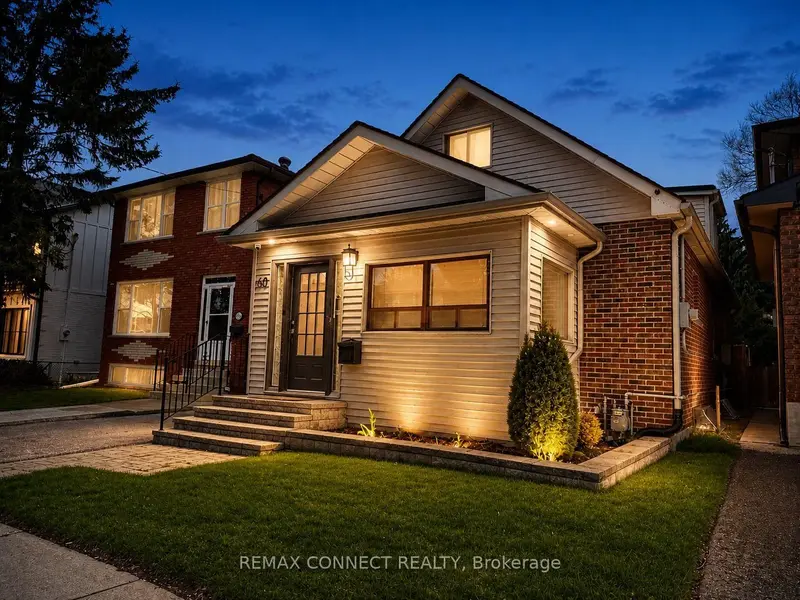 60 Woodbury RD, Toronto W06, ON M8W 1X7