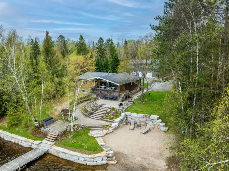 196 Circle RD, Hastings Highlands, ON K0L 2K0