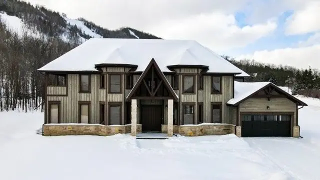 102 Hemlock CT, Blue Mountains, ON L9Y 0T3