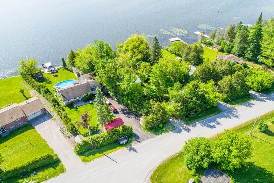 244 O'Reilly LN, Kawartha Lakes, ON K0M 2C0