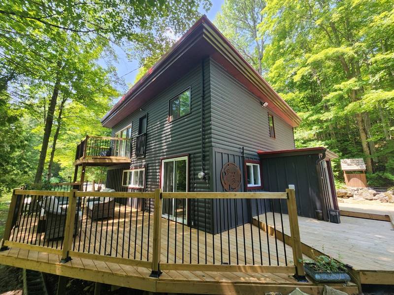 12 7th AVE, South Bruce Peninsula, ON N0H 2T0