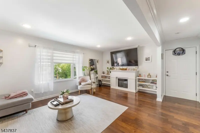 43 Passaic St, Passaic City, NJ 07055