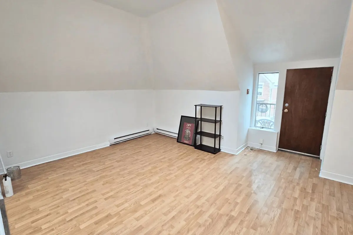118 Pembroke ST #3, Toronto C08, ON M5A 2E5
