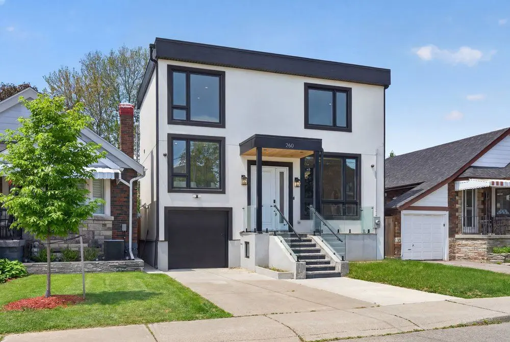 260 Dewhurst BLVD N, Toronto E03, ON M4J 3K8
