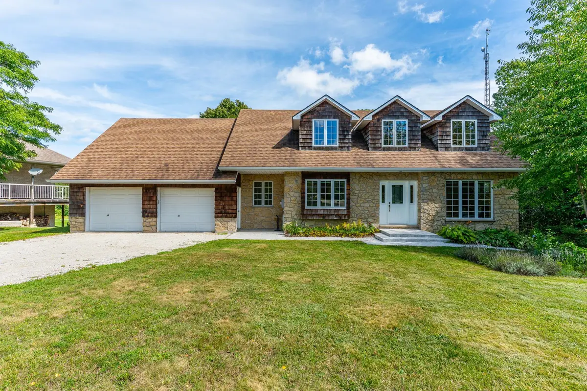 50 Everett RD, South Bruce Peninsula, ON N0H 2T0