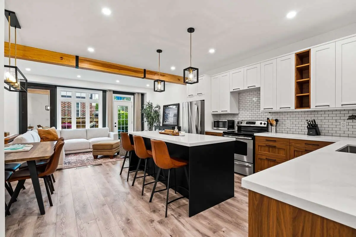 79 Browview DR, Hamilton, ON L8B 0R2