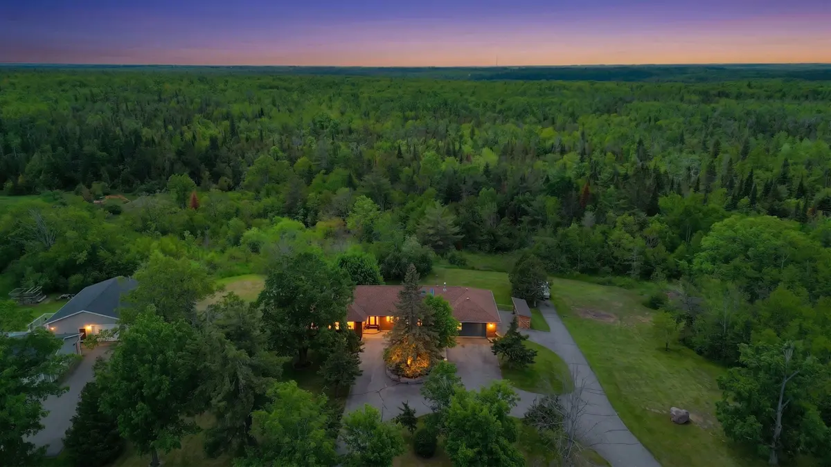 65 Laplantes RD, Trent Lakes, ON K0L 1J0