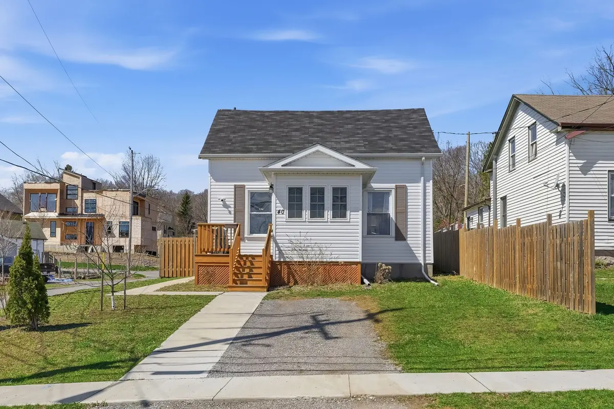 40 Smith ST, Port Hope, ON L1A 3A4