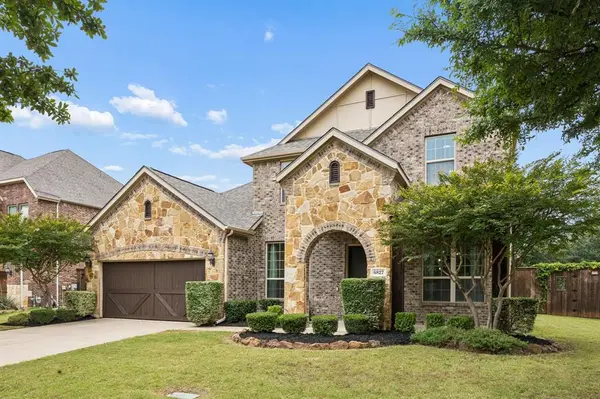 6827 Sunshade Lane, Dallas, TX 75236