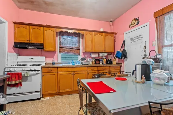 106 Madison St, Paterson City, NJ 07501
