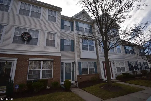 16 Puchala Dr, Sayreville Boro, NJ 08859