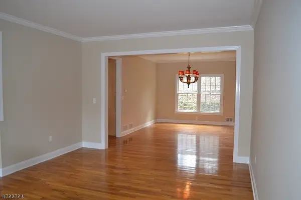 20 O Shea Ln, Summit City, NJ 07901