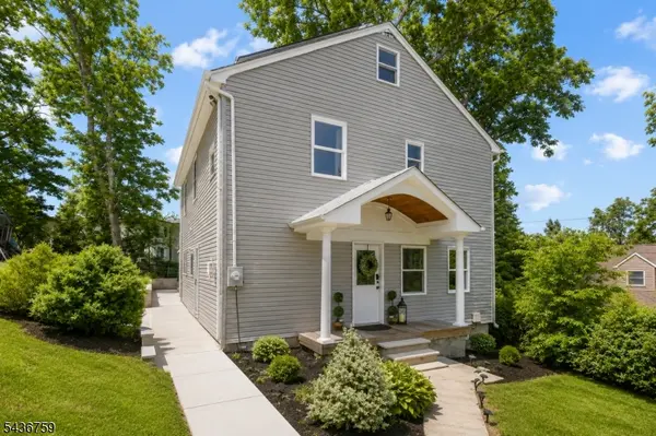 46 Ideal St, Long Hill Twp., NJ 07933