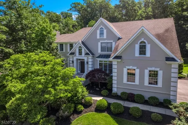 66 Beachmont Terrace, North Caldwell Boro, NJ 07006