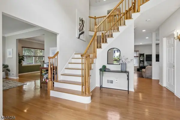 8 Harper St, West Orange Twp., NJ 07052