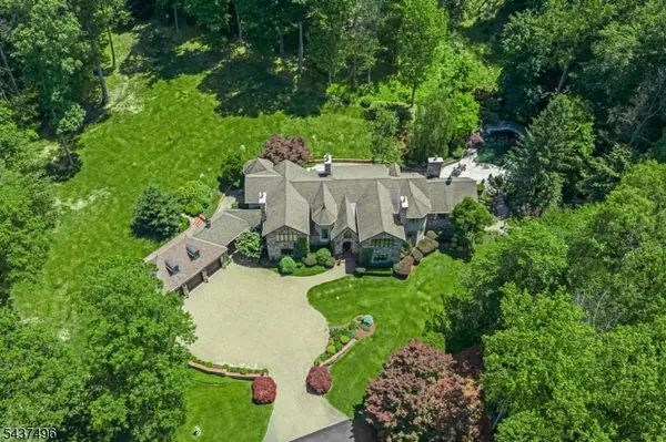 14 Bliss Rd, Mendham Boro, NJ 07945