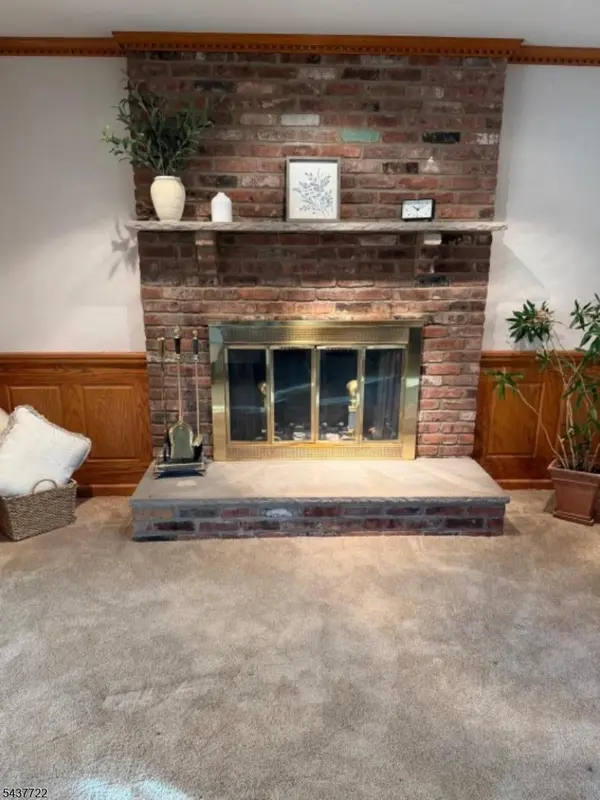 167 Newbrook Ln, Springfield Twp., NJ 07081