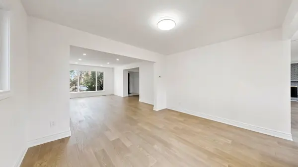 91 Whitehorn CRES, Toronto C15, ON M2J 3B1
