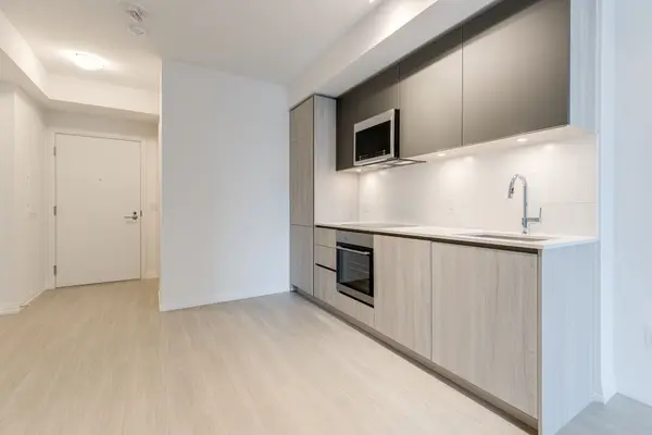 8 Widmer ST #2709, Toronto C01, ON M5V 0W6