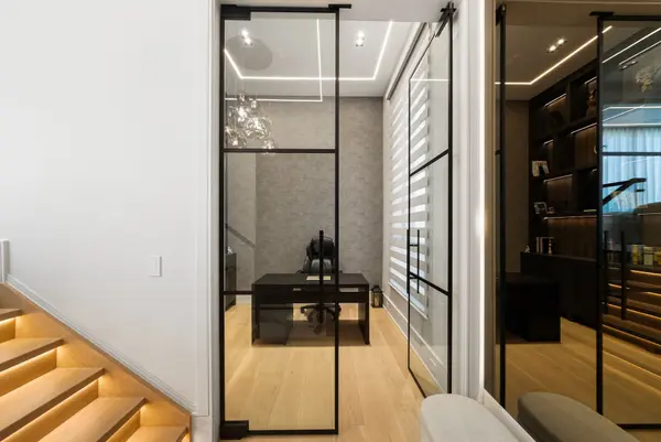 35 Nipigon AVE, Toronto C14, ON M2M 2V7