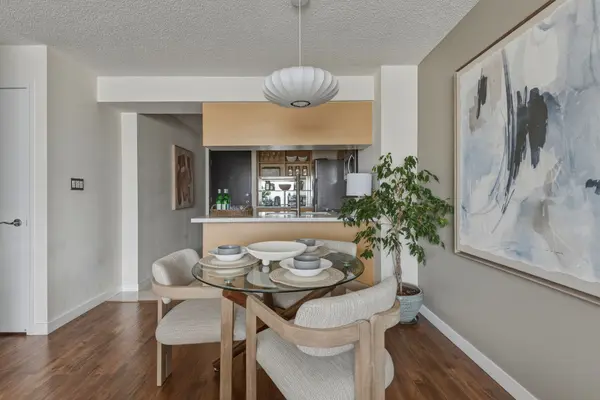 410 Queens Quay W #1105, Toronto C01, ON M5V 3T1